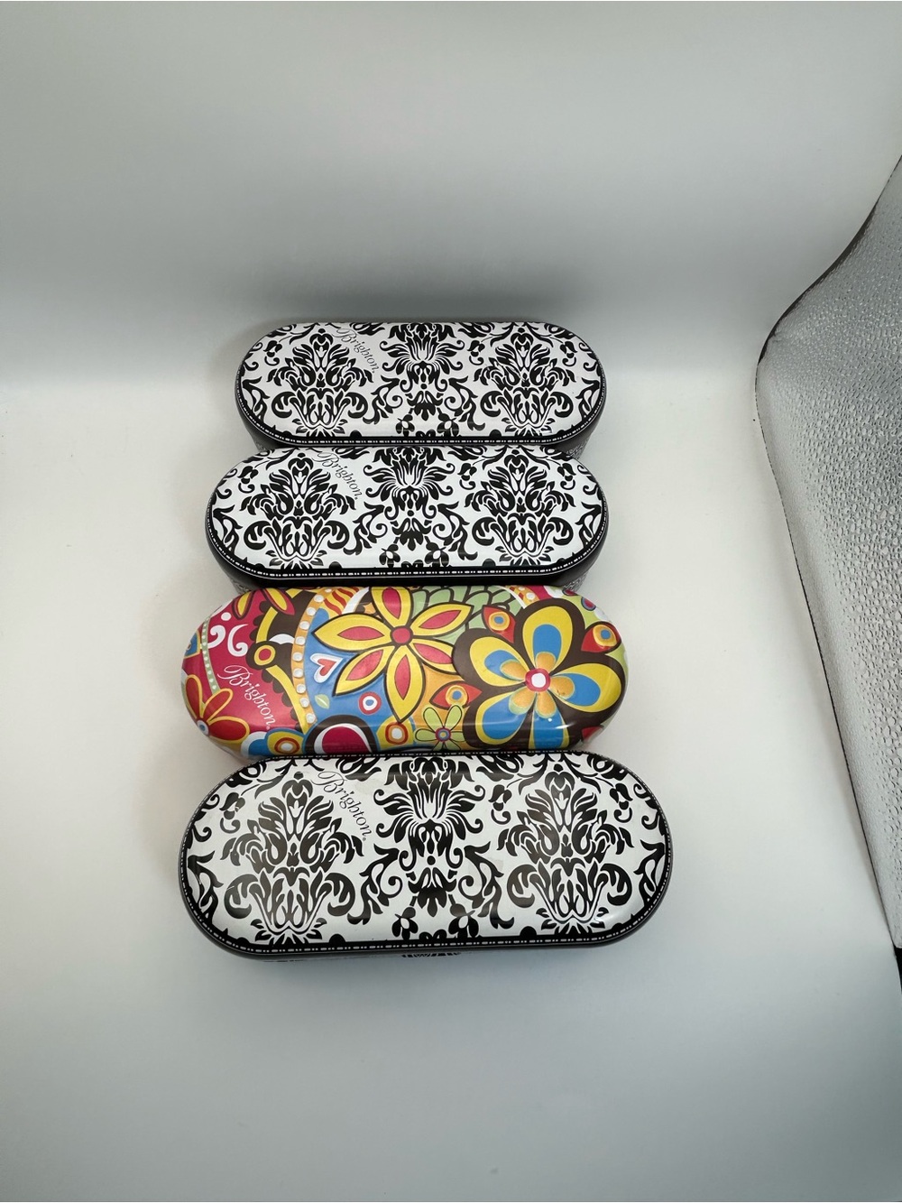 Brighton Floral Sunglass Tins Cases Qty 4 Multicolor Black & White 6.5" x 2.5" - Picture 7 of 10